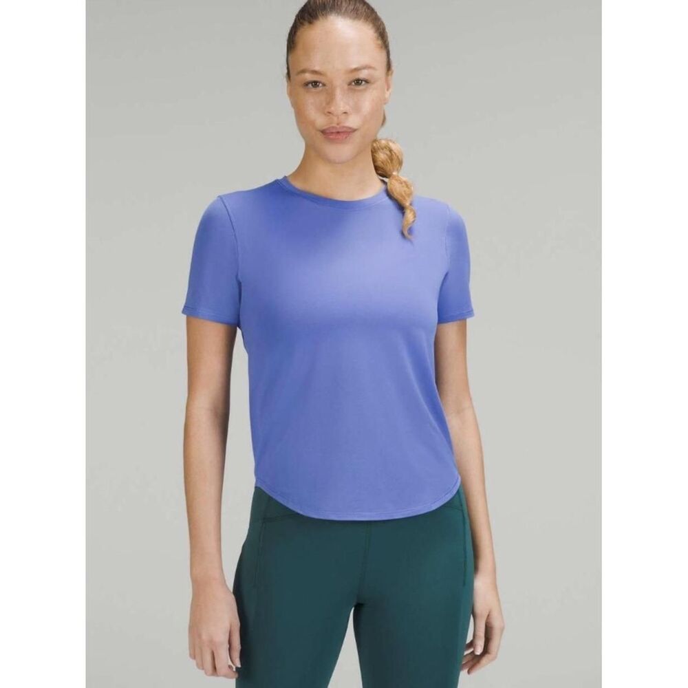 Lululemon Women's Blue T-shirt